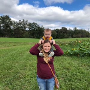 Meet your Posher, Dakota